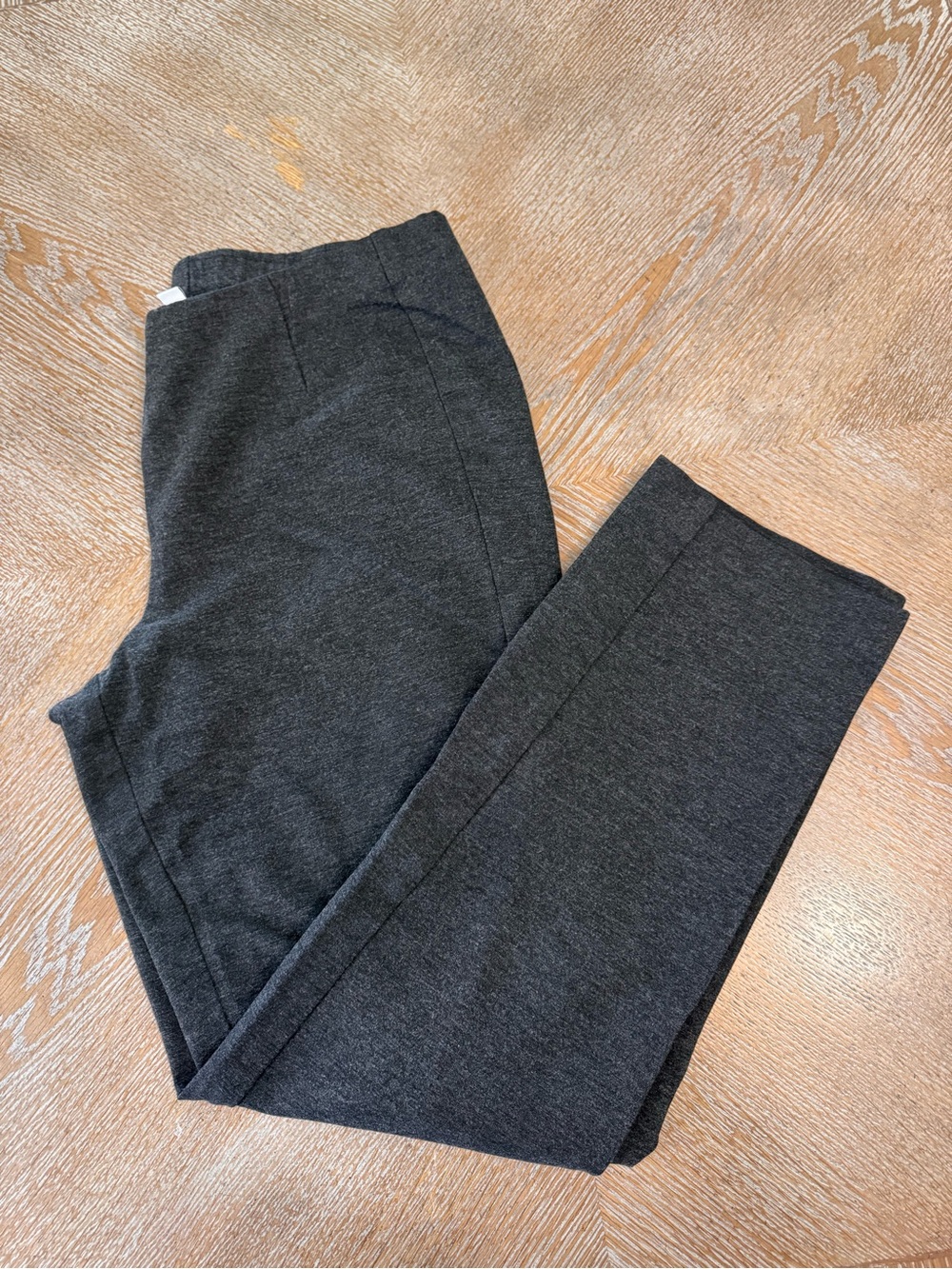 J. JILL Gray Ponte Slim Leg Pull On Pants Medium Waist 32” Inseam 28” Mid Rise